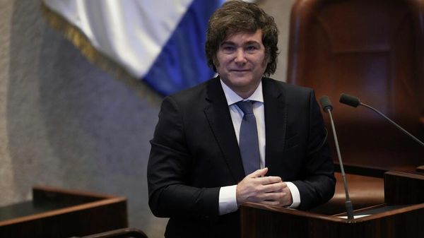 O presidente da Argentina, Javier Milei, discursa para parlamentares no Knesset, o parlamento de Israel, em Jerusalém, 11 de junho de 2025 - Sputnik Brasil