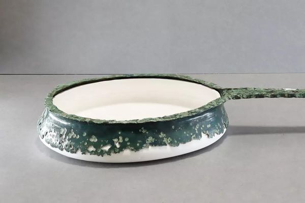 Vaso de liga de cobre com cabo longo e extremidade em forma de cabeça de cisne  - Sputnik Brasil