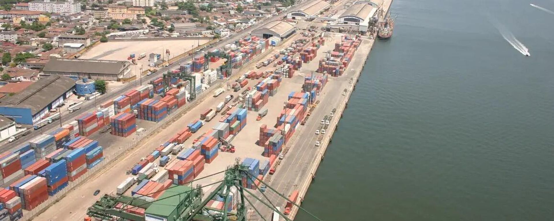 Brasil reage a tarifaço dos EUA e aciona Lei de Reciprocidade após sanções comerciais - Sputnik Brasil, 1920, 16.07.2026