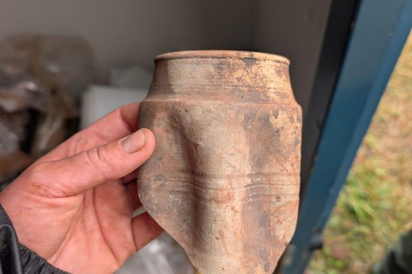 Uma taça romana datada do final do século III ou IV d.C. Uma taça romana datada do final do século III ou IV d.C. - Sputnik Brasil