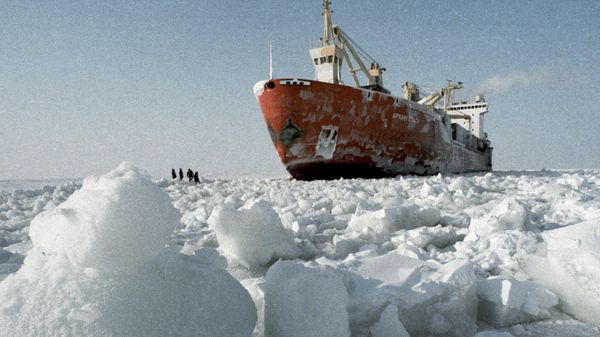 Navio russo no Ártico - Sputnik Brasil