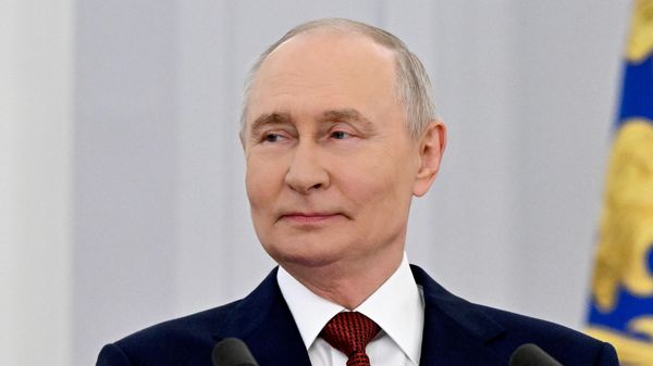 Reunião do presidente Vladimir Putin com os deputados da Duma Estatal da Rússia da oitava convocação - Sputnik Brasil