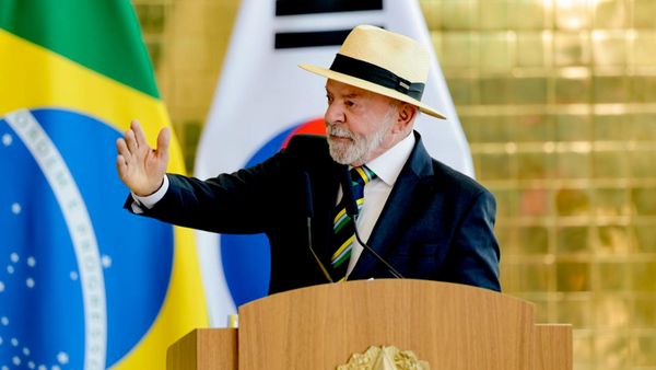 O presidente do Brasil, Luiz Inácio Lula da Silva, durante coletiva de imprensa no Palácio da Alvorada. Brasília (DF), 27 de julho de 2026 - Sputnik Brasil