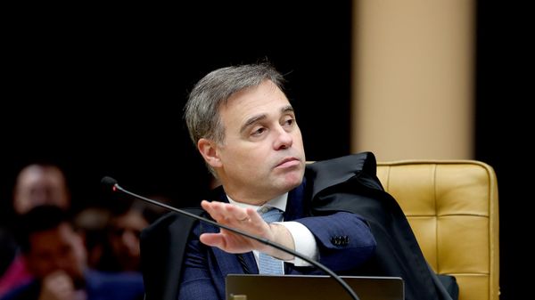 O ministro do Supremo Tribunal Federal (STF) André Mendonça durante sessão plenária da Corte, em 24 de junho de 2026 - Sputnik Brasil