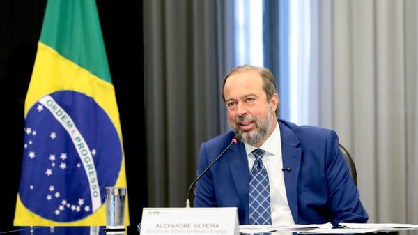 Ministro de Minas e Energia Alexandre Silveira durante evento realizado na sede do Ministério de Minas e Energia, após reunião do Conselho Nacional de Política Energética (CNPE) - Sputnik Brasil