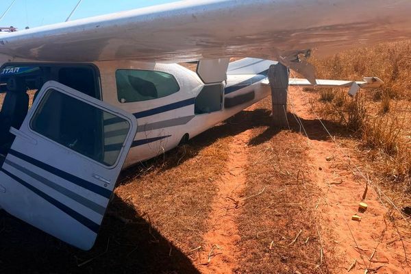 FAB intercepta avião suspeito vindo da Bolívia - Sputnik Brasil