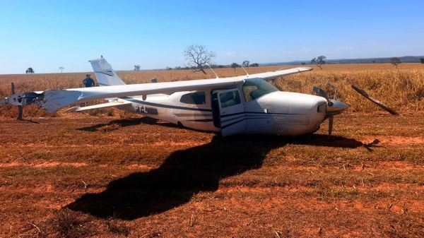 Avião suspeito vindo da Bolívia é interceptado pela Força Aérea Brasileira (FAB) em Campo Grande (MS), em 31 de julho de 2026 - Sputnik Brasil