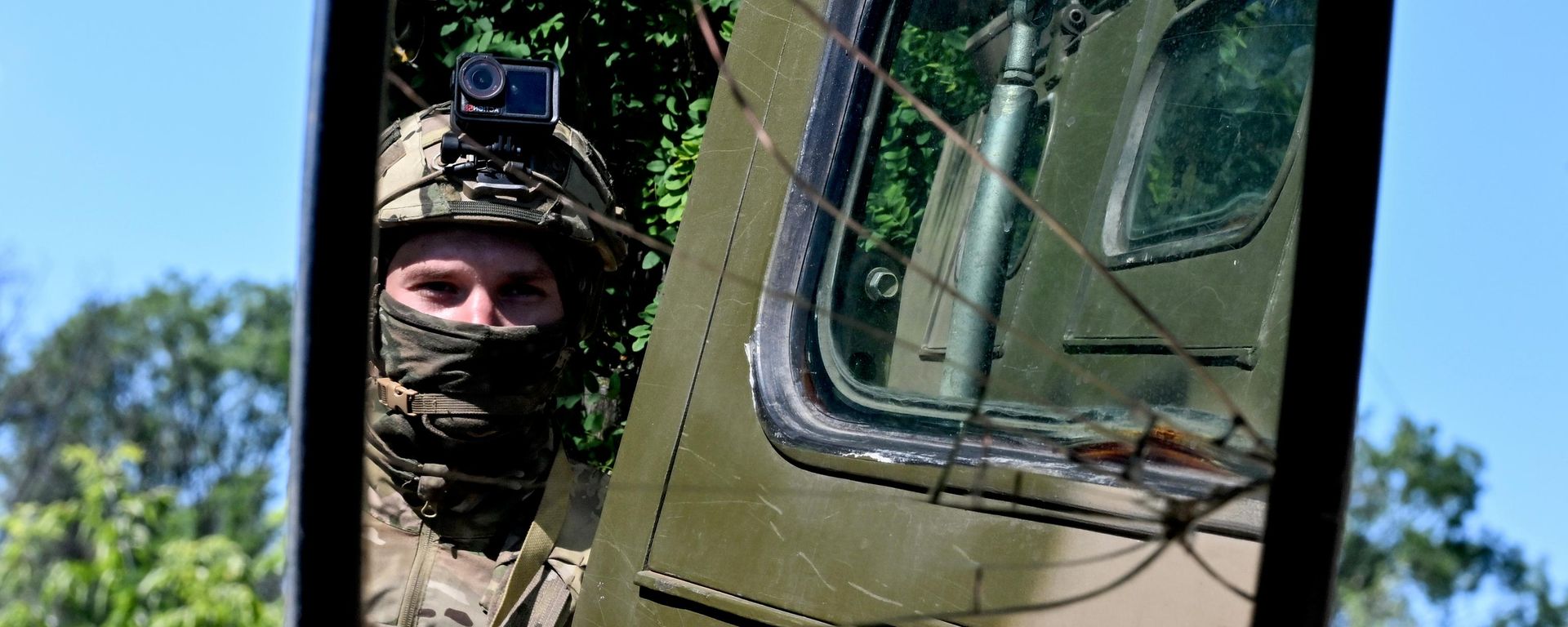 Uma equipe de combate móvel do Grupo de Forças Centro, no setor de Dobropolye da operação militar especial, em 27 de julho de 2026 - Sputnik Brasil, 1920, 05.08.2026