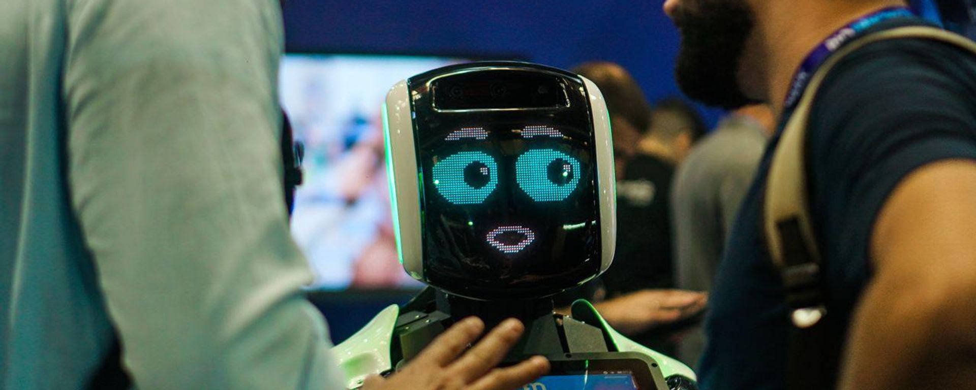 Robô humanoide presente no Rio Innovation Week, no Rio de Janeiro (RJ), em 5 de agosto de 2026 - Sputnik Brasil, 1920, 05.08.2026