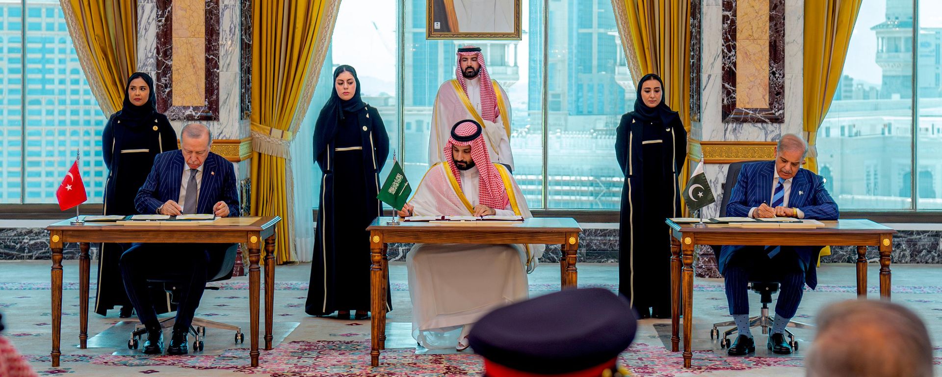 Turquia, Arábia Saudita e Paquistão assinam um acordo trilateral de defesa coletiva - Sputnik Brasil, 1920, 13.08.2026