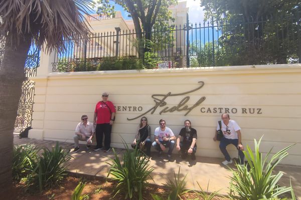 Brigada Carlos Marighella também arrecadou fundos para reparar a impressora do Centro Fidel Castro Ruz em Havada - Sputnik Brasil