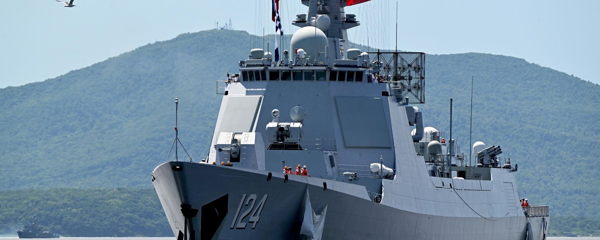 Chegada de navios da Marinha da Rússia e da Marinha do Exército de Libertação Popular a Vladivostok após uma patrulha conjunta - Sputnik Brasil, 1920, 12.08.2026