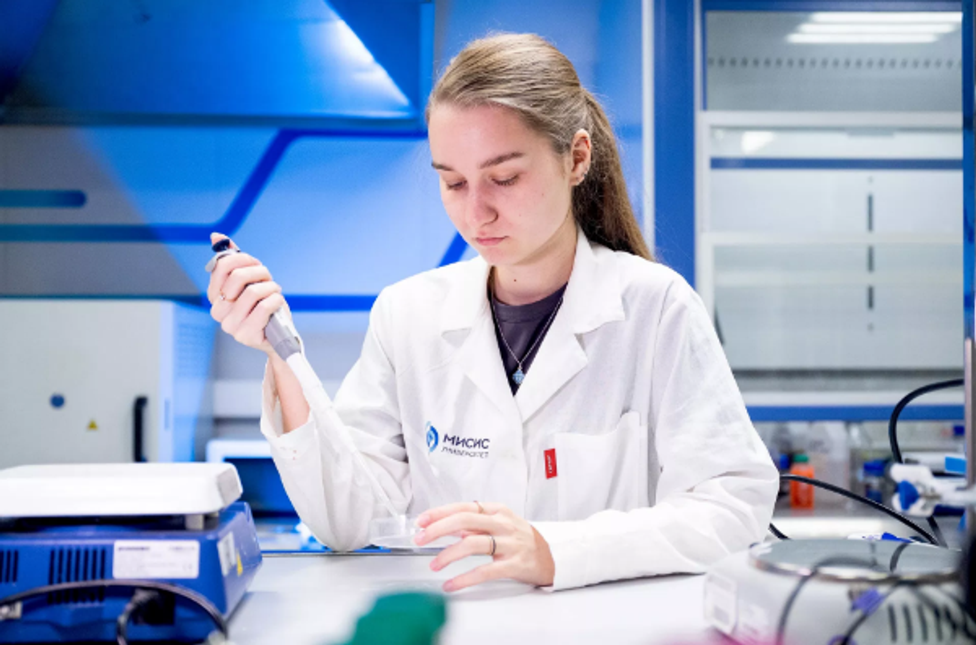 Daria Zinovieva, estudante do Instituto de Engenharia Biomédica da Universidade Nacional de Ciência e Tecnologia MISIS - Sputnik Brasil, 1920, 13.08.2026