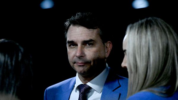 O senador Flávio Bolsonaro (PL-RJ) durante sessão deliberativa no Senado, em 9 de junho de 2026 - Sputnik Brasil