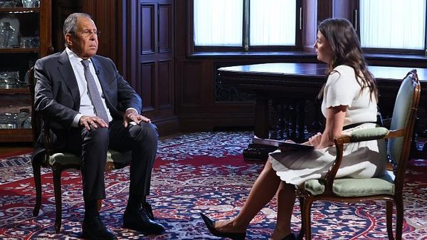 Entrevista do chanceler russo, Sergei Lavrov, à mídia russa - Sputnik Brasil