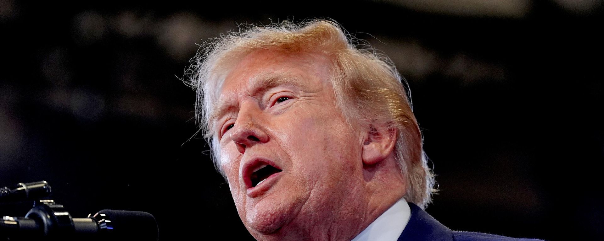 O presidente dos Estados Unidos, Donald Trump, durante discurso em Nova York, em 14 de agosto de 2026 - Sputnik Brasil, 1920, 14.08.2026