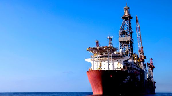 Petrobras anuncia primeira descoberta de petróleo na Foz do Amazonas - Sputnik Brasil