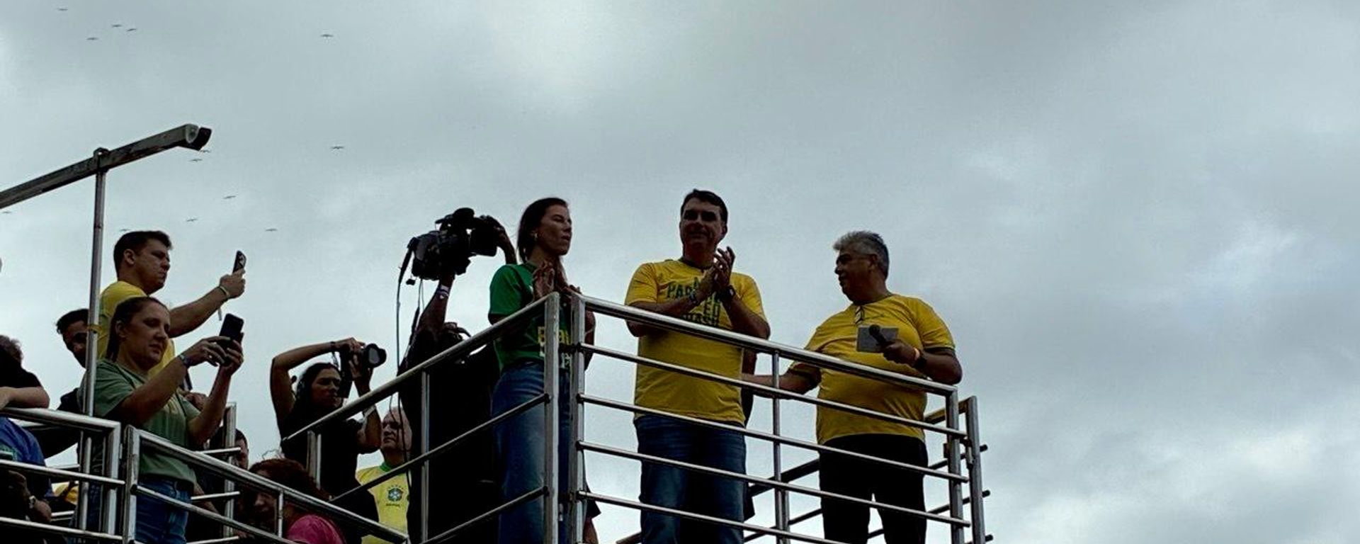 Primeiro ato de campanha do senador Flávio Bolsonaro em Copacabana, Rio de Janeiro. - Sputnik Brasil, 1920, 16.08.2026