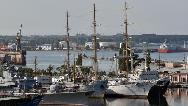 Barcos à vela no porto de Odessa - Sputnik Brasil