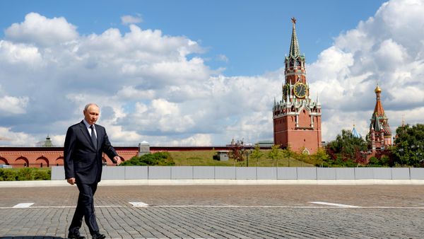 O presidente da Rússia, Vladimir Putin, antes da cerimônia religiosa no Kremlin de Moscou. - Sputnik Brasil