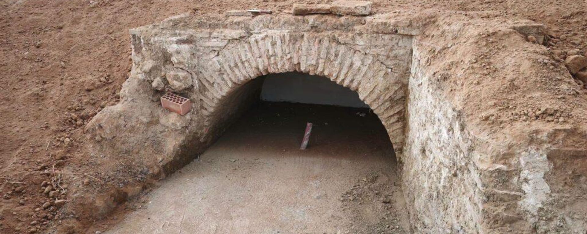 Escondida por 60 anos, ponte de 400 anos reapareceu na antiga estrada romana de Carmona. - Sputnik Brasil, 1920, 21.08.2026