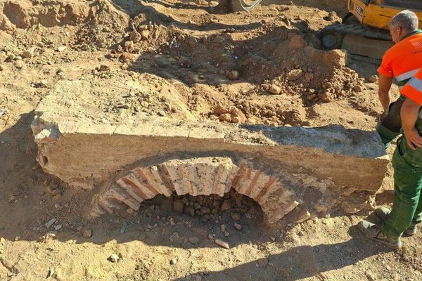 Escondida por 60 anos, ponte de 400 anos reaparece na antiga estrada romana de Carmona - Sputnik Brasil
