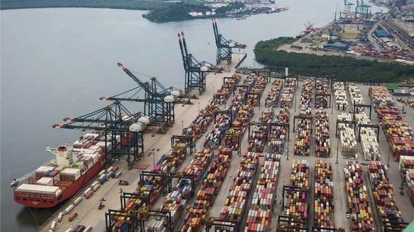 Brasil entre China e EUA: 2 mercados, 2 perfis, veja quem é mais importante para as exportações? Brasil entre China e EUA: 2 mercados, 2 perfis, veja quem é mais importante para as exportações? - Sputnik Brasil
