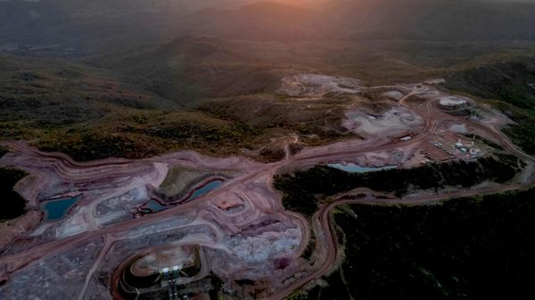 Uma mina operada pela Serra Verde Mining extrai elementos de terras raras — incluindo neodímio, praseodímio, térbio e disprósio, essenciais para a produção de ímãs permanentes — em Minaçu, no estado de Goiás, Brasil - Sputnik Brasil