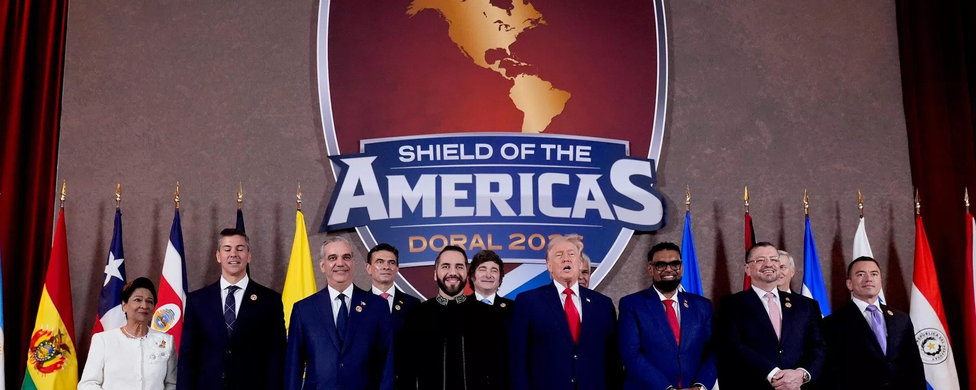 Integrantes da iniciativa Escudo das Américas posam para uma foto de grupo na Cúpula Escudo das Américas, no Trump National Doral Miami, em Doral, Flórida. EUA, 7 de março de 2026 Integrantes da iniciativa Escudo das Américas posam para uma foto de grupo na Cúpula Escudo das Américas, no Trump National Doral Miami, em Doral, Flórida. EUA, 7 de março de 2026 - Sputnik Brasil, 1920, 25.08.2026