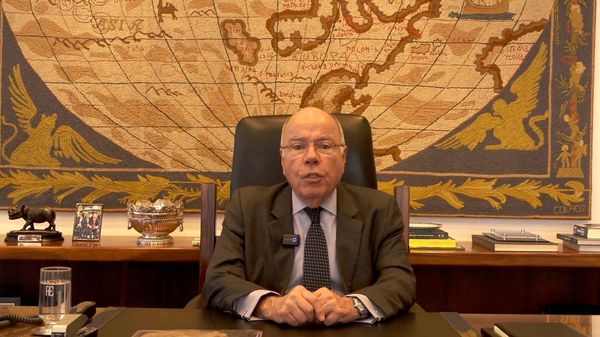 Ministro das Relações Exteriores do Brasil, Mauro Vieira, em vídeo transmitido durante o Fórum Econômico Brasil & Países Árabes 2026. São Paulo, 25 de agosto de 2026 - Sputnik Brasil