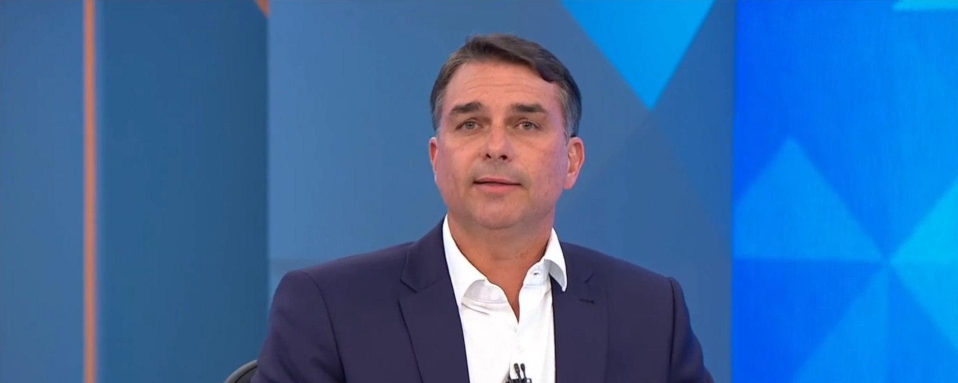 Senador e candidato à Presidência, Flávio Bolsonaro (PL), durante sabatina na TV Globo. 28 de agosto de 2026 - Sputnik Brasil, 1920, 28.08.2026