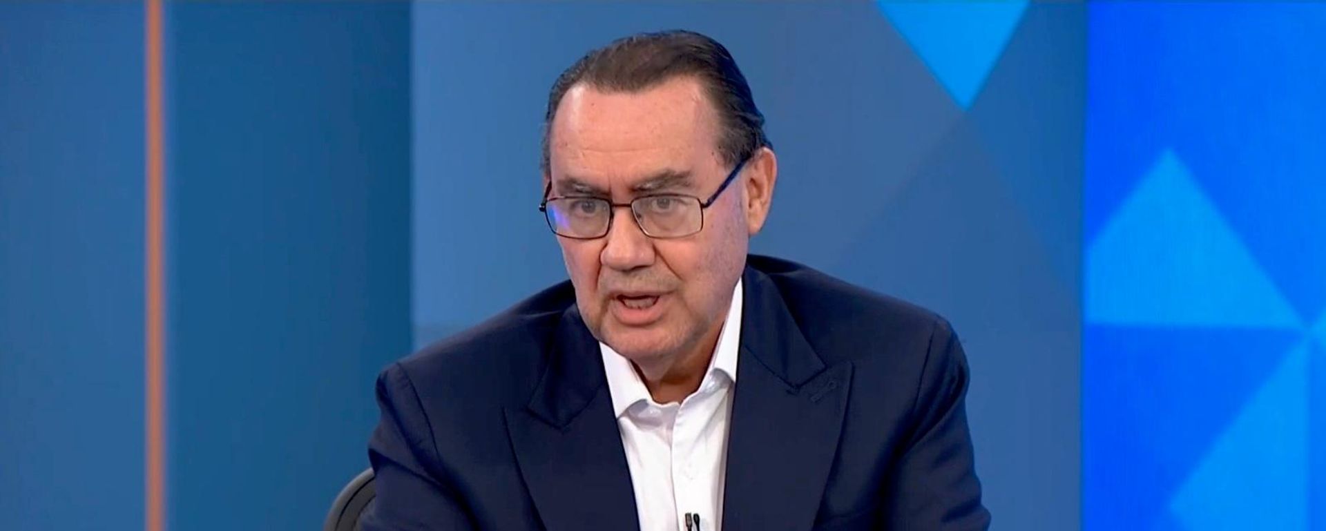 O candidato à Presidência Augusto Cury (Avante) durante entrevista para a TV Globo, em 29 de agosto de 2026 - Sputnik Brasil, 1920, 29.08.2026