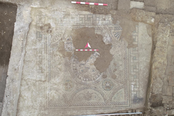 Mosaico no salão sul de vila romana. - Sputnik Brasil