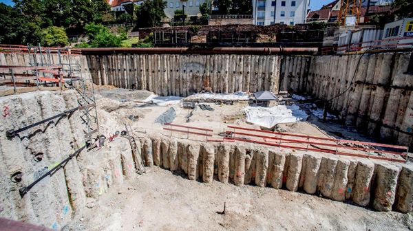 Vista do canteiro de obras da bacia de drenagem nas margens do rio Main em Aschaffenburg, na Alemanha. - Sputnik Brasil