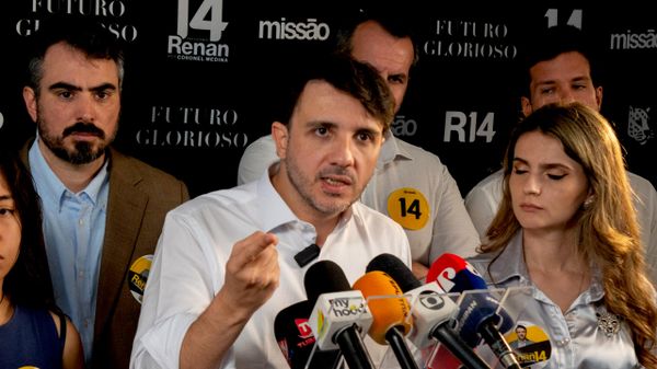 Renan Santos, candidato à Presidência do Missão, fala à imprensa em 3 de setembro de 2026 - Sputnik Brasil