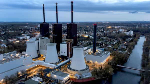 Usina termoelétrica a gás de Lichterfelde, Berlim, Alemanha - Sputnik Brasil