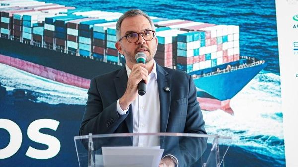 Ministro de Portos e Aeroportos, Tomé Franca, durante o evento Seguros Day em Brasília. 5 de agosto de 2026 - Sputnik Brasil