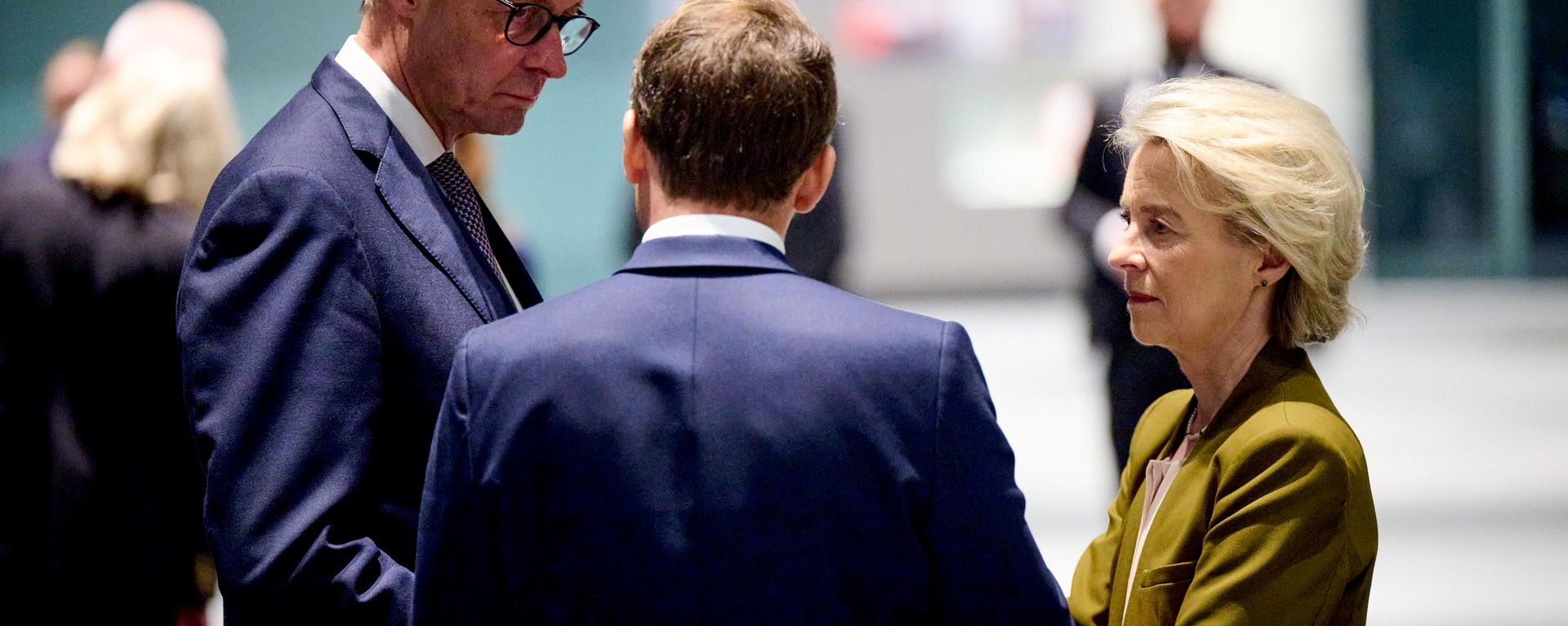 Friedrich Merz, Emmanuel Macron e Ursula von der Leyen Friedrich Merz, Emmanuel Macron e Ursula von der Leyen - Sputnik Brasil, 1920, 11.09.2026