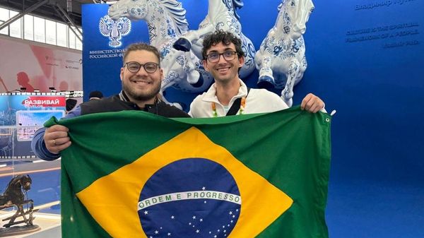 Lucas Cardoso e Gleison Pires, estudantes brasileiros no Festival Internacional da Juventude - Sputnik Brasil