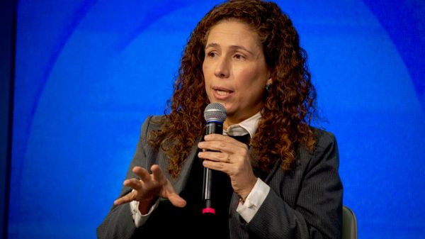 Ministra da Gestão e da Inovação em Serviços Públicos, Esther Dweck, em 14 de fevereiro de 2026 Ministra da Gestão e da Inovação em Serviços Públicos, Esther Dweck, em 14 de fevereiro de 2026 - Sputnik Brasil