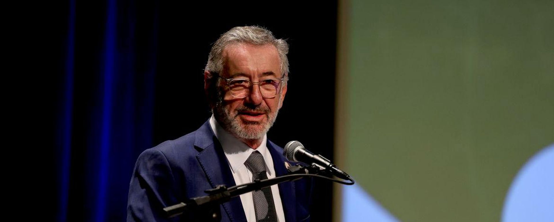 O ministro do Desenvolvimento, Indústria, Comércio e Serviços, Márcio Elias Rosa, durante discurso em evento - Sputnik Brasil, 1920, 14.09.2026