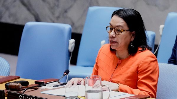 Carolyn Rodrigues-Birkett, à época embaixadora da Guiana na ONU, discursa em uma reunião do Conselho de Segurança das Nações Unidas, em 30 de junho de 2025 - Sputnik Brasil