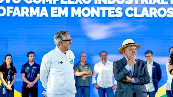 O presidente da República, Luiz Inácio Lula da Silva, durante Visita ao novo Complexo Industrial da Eurofarma, na Estrada da Produção, Montes Claros - MG. - Sputnik Brasil