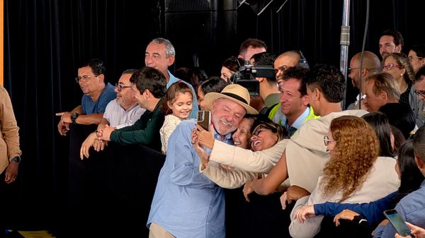 Luiz Inácio Lula da Silva, presidente da República, em visita a Nova Iguaçu, no Rio de Janeiro, em 24 de setembro de 2026 - Sputnik Brasil
