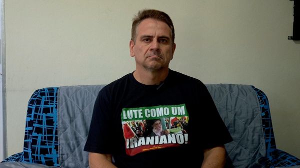 Candidato do Partido da Causa Operária (PCO), professor Ednelson Cesaretti, ao Senado por São Paulo. 2 de outubro de 2026 - Sputnik Brasil