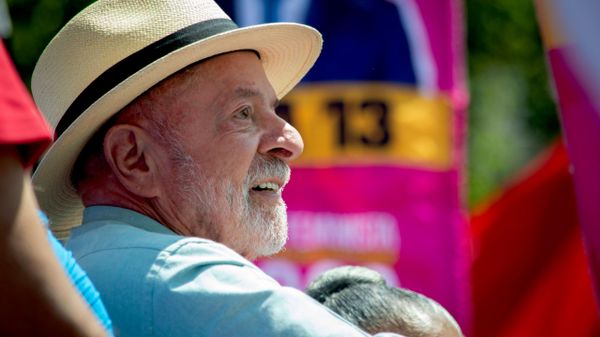 Presidente Luiz Inácio Lula da Silva (PT) durante último ato de campanha no primeiro turno das eleições. São Paulo, 3 de outubro de 2026 - Sputnik Brasil