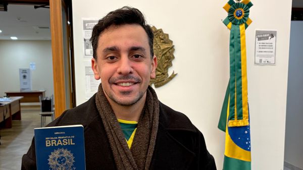 Marco Centurion, brasileiro que votou na Embaixada do Brasil em Moscou - Sputnik Brasil