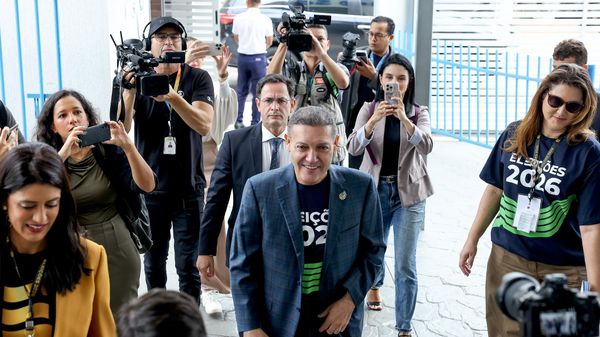 Kassio Nunes Marques chega para votar em Brasília (DF). Brasil, 4 de outubro de 2026 - Sputnik Brasil