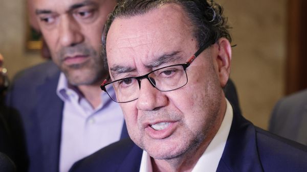 O então candidato à Presidência Augusto Cury (Avante) durante coletiva de imprensa, em São Paulo, em 3 de setembro de 2026 - Sputnik Brasil