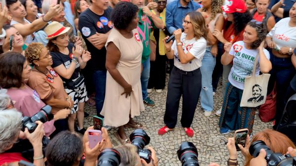 Primeira-dama Janja Lula da Silva participa de ato de mobilização de mulheres no Rio de Janeiro, 15 de outubro de 2026 - Sputnik Brasil